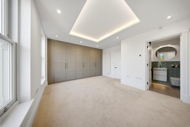 10 Bear Court, 6, Castlebar Hill, London photo 4