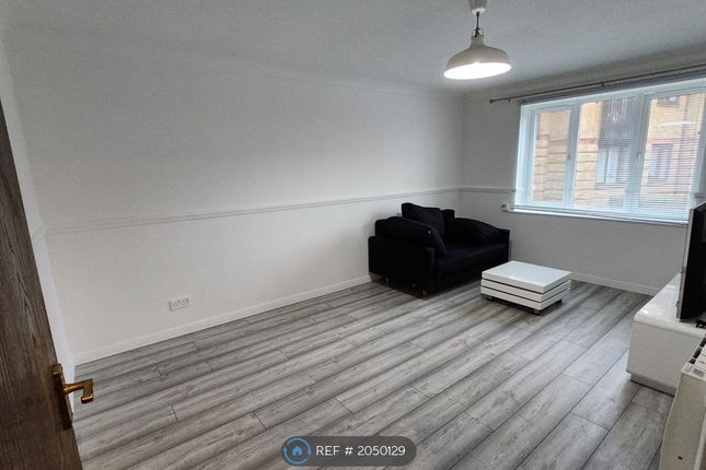 Thumbnail Flat to rent in Chopwell Close, London