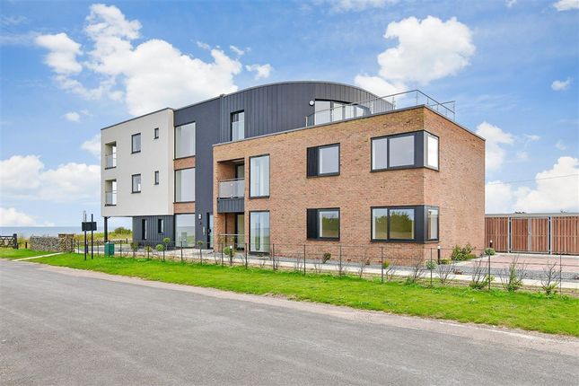 2-bed flat on Fitzroy Avenue, Broadstairs, £425,000