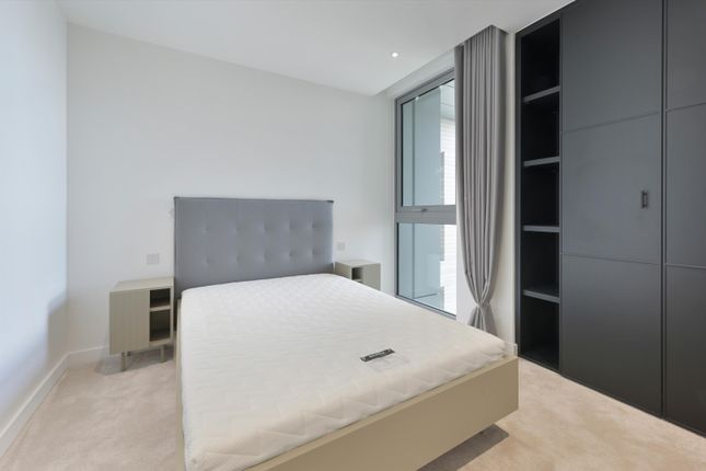 Flat to rent in Valencia Tower, 250 City Road, London
