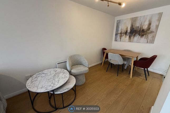 Apartment, Madison Square, Liverpool photo 4