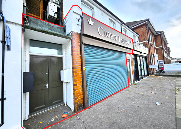 Retail premises to let in Aldborough Road South, Ilford