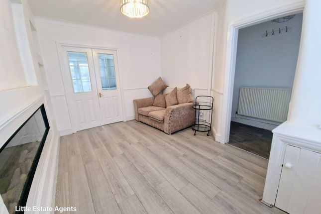 24, Millom Avenue, Prescot photo 3