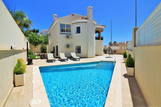Villa for sale in Calle Venezuela, Villamartin, Orihuela Costa, Alicante, Valencia, Spain