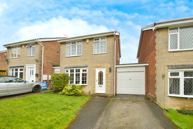 Detached house for sale in Newtondale Avenue, Forest Town, Mansfield, Nottinghamshire