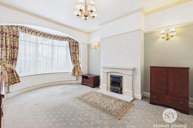12 Parsonage Road, Blackburn photo 2
