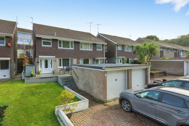 3-bed semi-detached on Holmwood Avenue, Devon, £280,000
