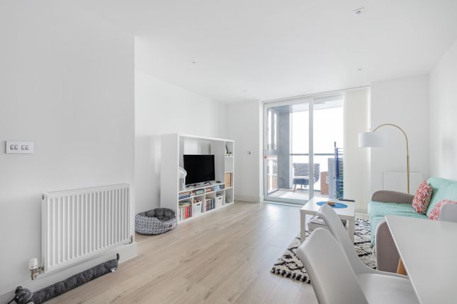 1-bed flat on 32 Brunswick House,, 15 Homefield Rise, Kent, £299,999