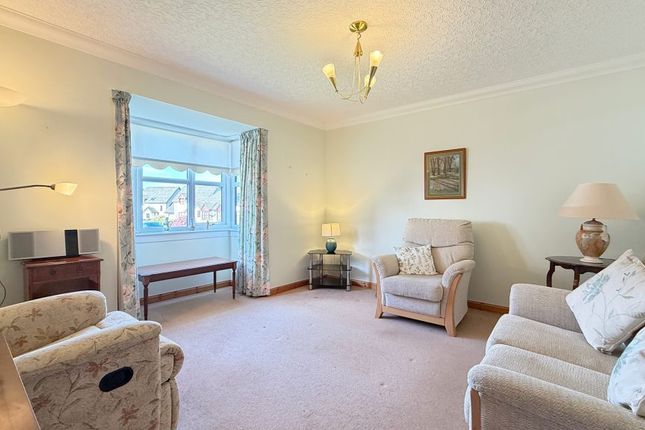 35, Knockomie Gardens, Forres photo 3