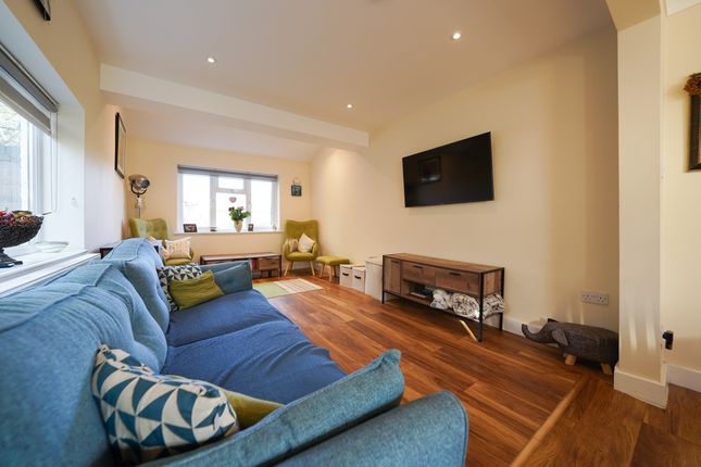 158 Little Shaw Lane, Markfield photo 3