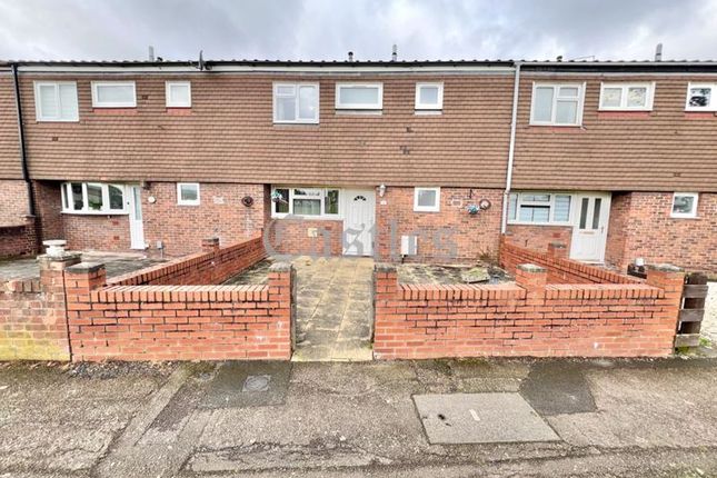 Thumbnail Terraced house for sale in Brickenden Court, Waltham Abbey, Essex