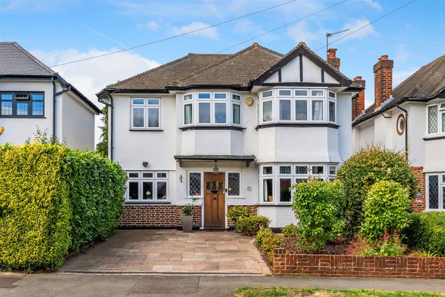 4-bed detached on 10, Carleton Avenue, Wallington, £875,000