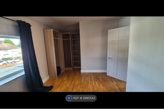 Colesmead Road, Redhill photo 2