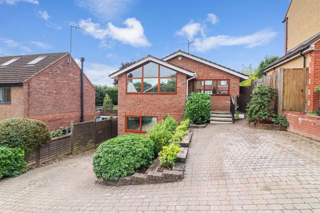 Thumbnail Detached house for sale in Ver Road, St.Albans