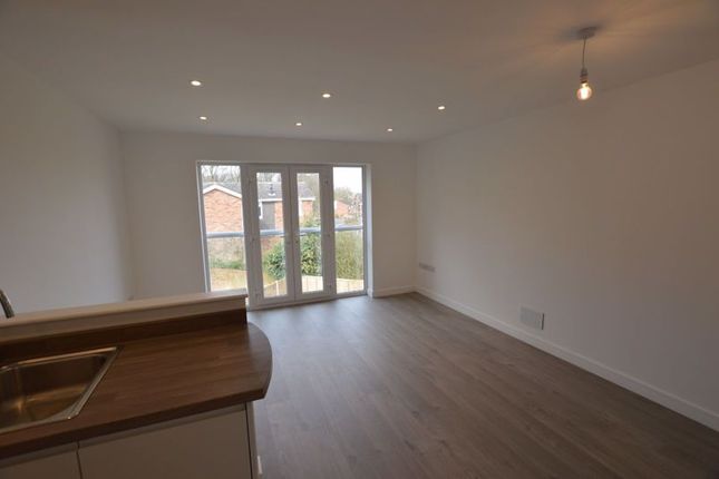 Ringway Road, St. Albans photo 3
