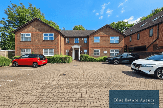 Yeoman Court, New Heston Road, Hounslow photo 2