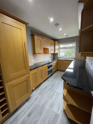 Flat to rent in Heath Lodge, High Road, Bushey Heath, Bushey