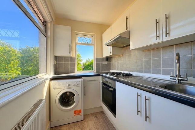35a, Village Way, Neasden photo 3