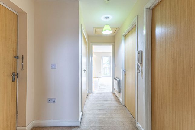 7 Meadow croft, Wakefield photo 5