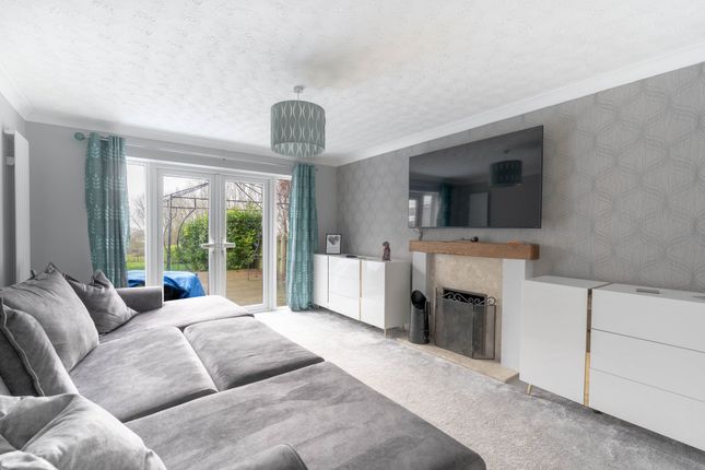 25 Orchard Way, Ely photo 4