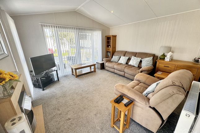 Private sale - Y8 The Yealands, Carnforth photo 2
