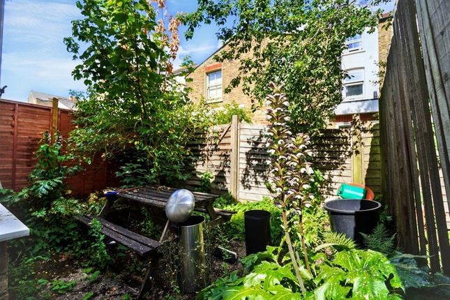 100, Elspeth Road, London photo 4