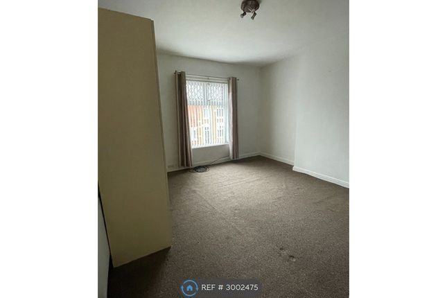 Turf Lane, Royton, Oldham photo 4