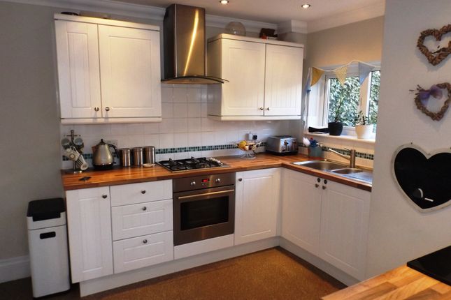 28, Exeter photo 2