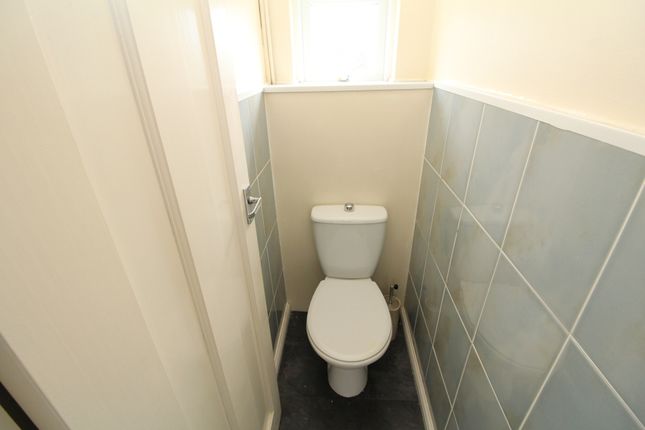 Maisonette to rent in Well Hall Road, Eltham