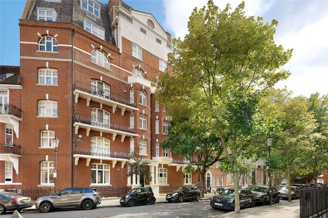 Thumbnail Flat for sale in Sloane Gate Mansions, D'oyle Street, London