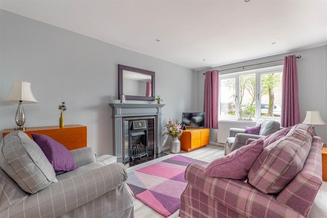 10, Naylor's Terrace, Bolton photo 2