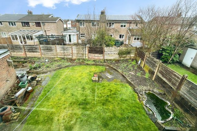 32, Ryecroft Avenue, Bury photo 2