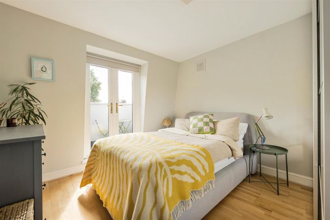 Flat 5, 86, Mildmay Road, Islington photo 4