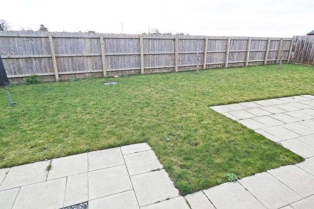 6, Parkers Field Close, Bury St. Edmunds photo 3