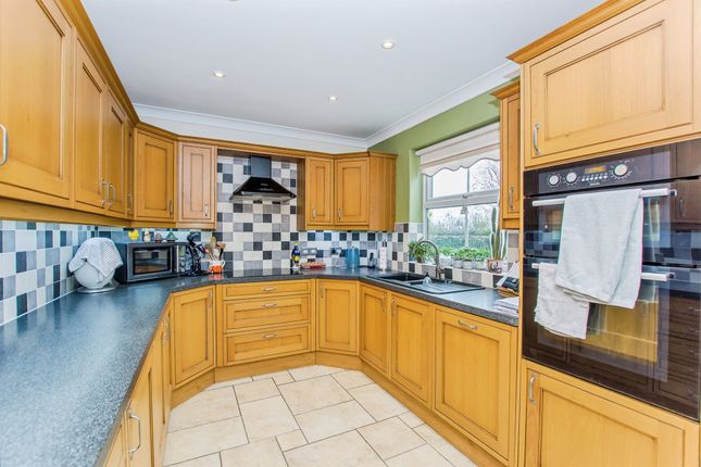 3, Pipwell Meadows, SPALDING photo 2