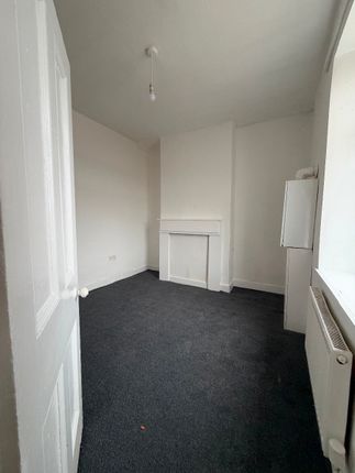 16 Furness Street, Burnley photo 4