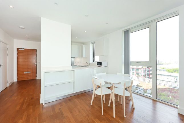 Flat 63, Duncombe House, 15, Victory Parade, Woolwich photo 4
