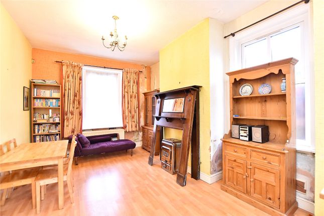 5, Fenton Street, Rochdale photo 4