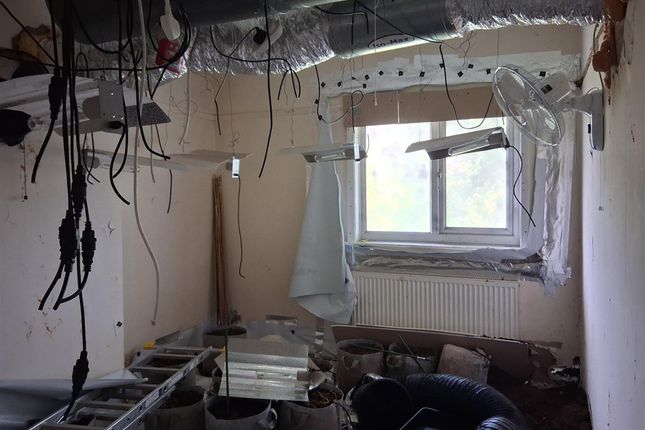 7, Barrie Drive, DERBY photo 3