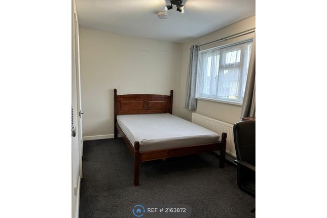 Thumbnail Room to rent in Sheldwich Close, Ashford