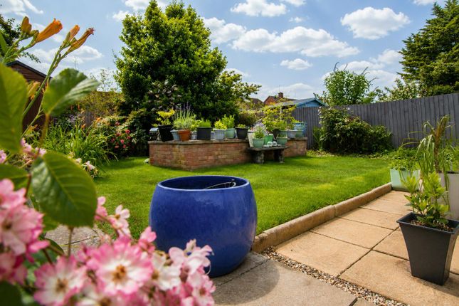 16, Linley Road, Southam photo 3