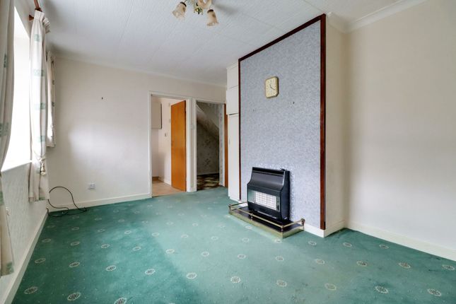 14 Sunningdale Avenue, Brigg photo 4