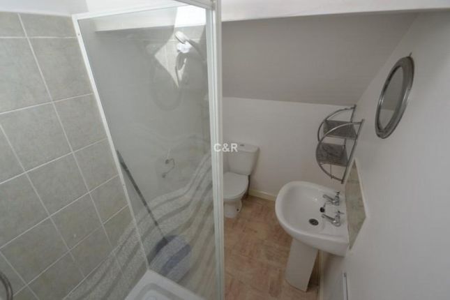 12b, Warwick Road, Trafford, Manchester photo 5