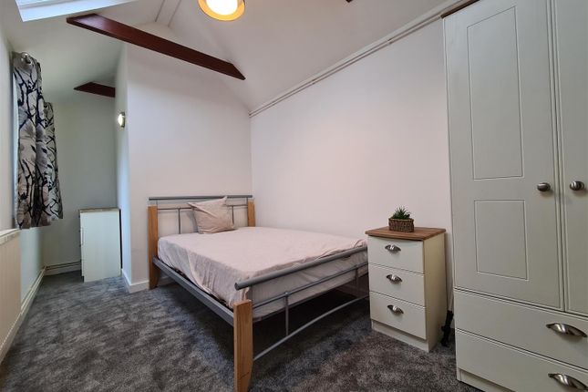 Thumbnail Shared accommodation to rent in Room 5, 48 Eachard Road, Cambridge