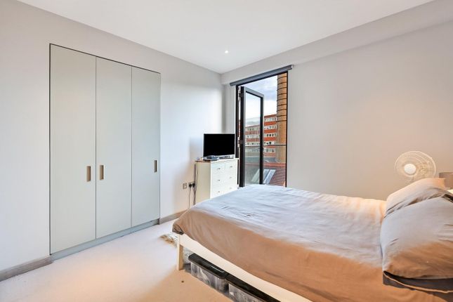 2,Apartment 21, Drapers Yard, London photo 4