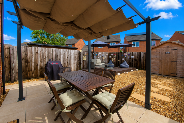 26 Pickering Croft Place, Crewe photo 4
