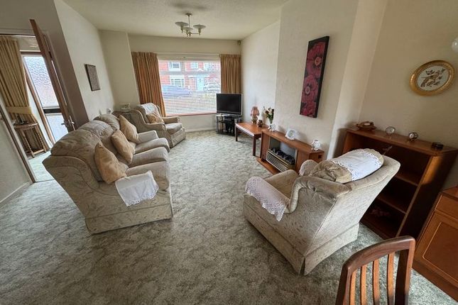 2, Stonewell Crescent, Nuneaton photo 3
