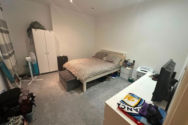 Flat 1, 130 South Road, Waterloo, Liverpool photo 3