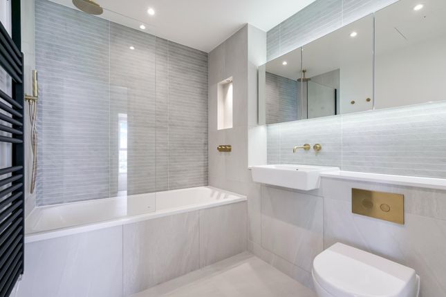 84 Beresford Avenue, London photo 5