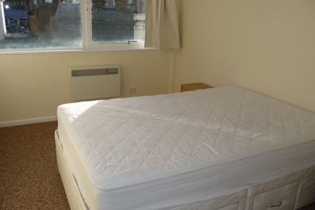 20 Cavendish House, Eastgate Gardens, Guildford photo 4